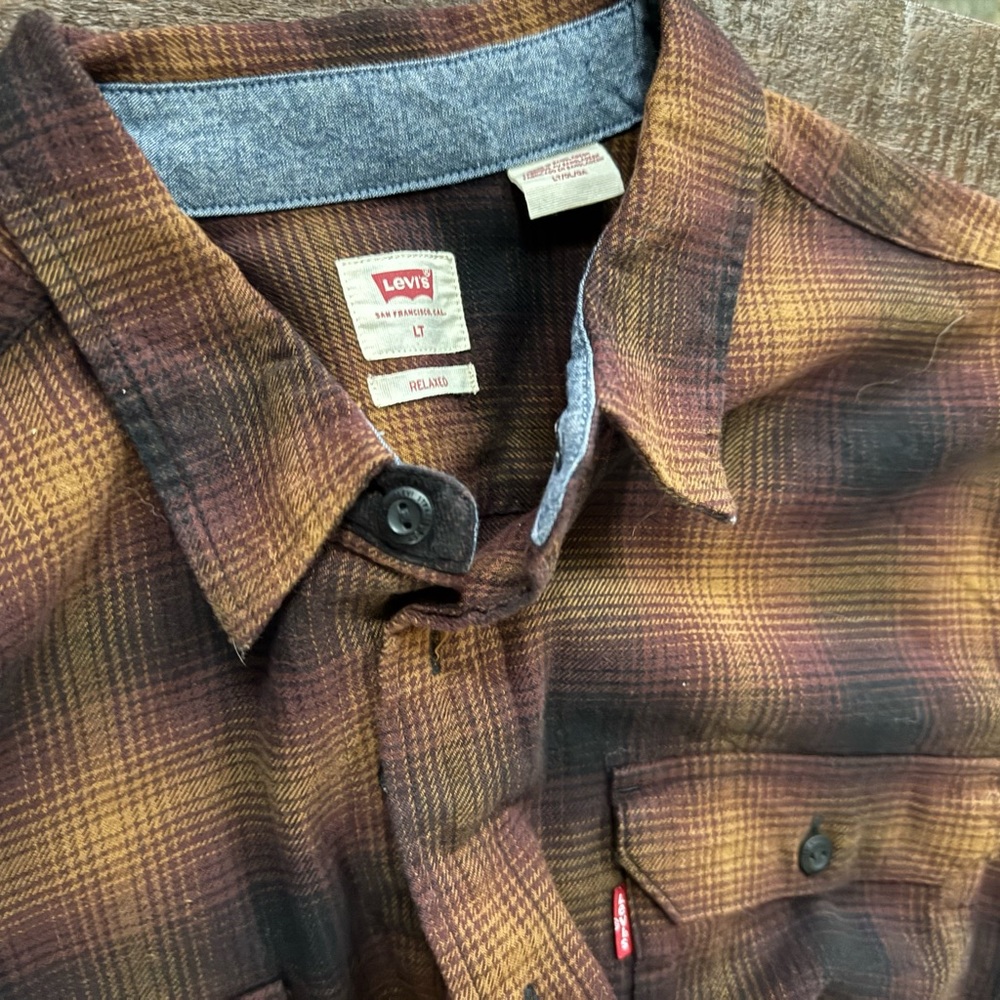 Levi's Brown and Yellow Plaid Casual Button Down Shirt